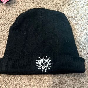 Black sun beanie